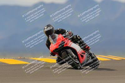 media/Sep-11-2022-SoCal Trackdays (Sun) [[81b7e951af]]/Turn 9 (930am)/